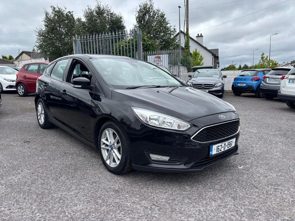 Ford Focus 2016  DIESEL  HATCHBACK - Image 1
