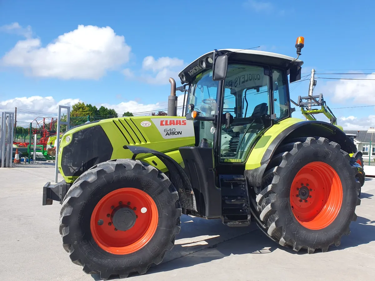CLAAS ARION 640 - Image 2