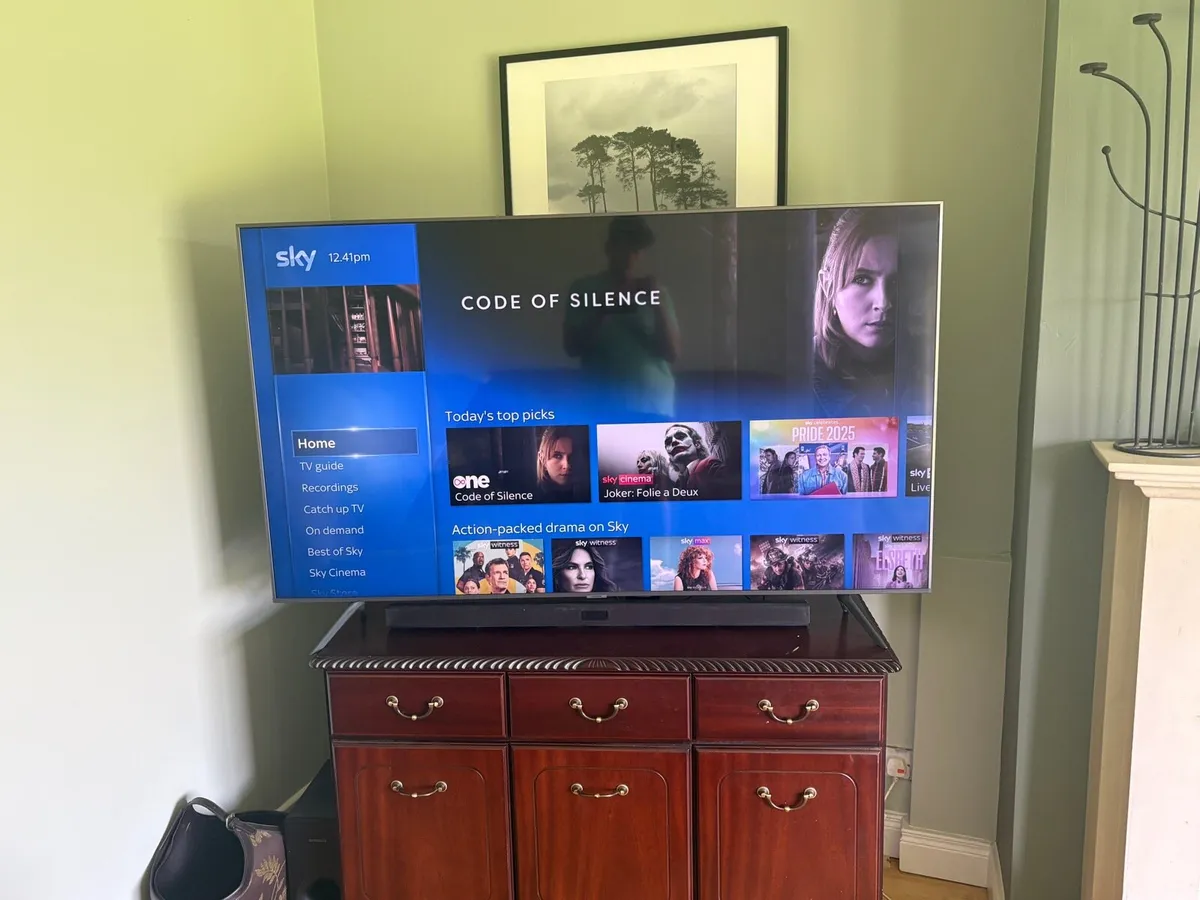 Samsung 65” Smart TV - Image 3