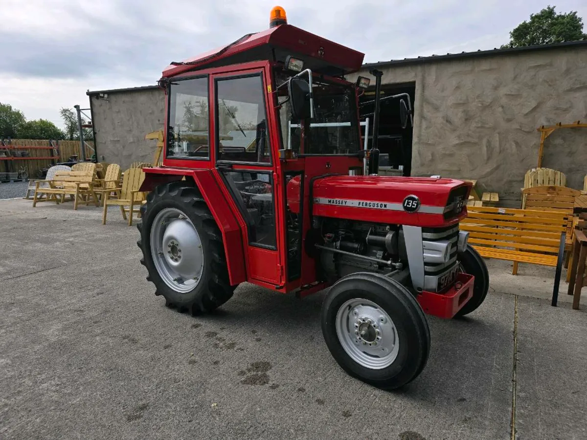 1970 Massey ferguson 135 vintage  Tractor with cab - Image 1