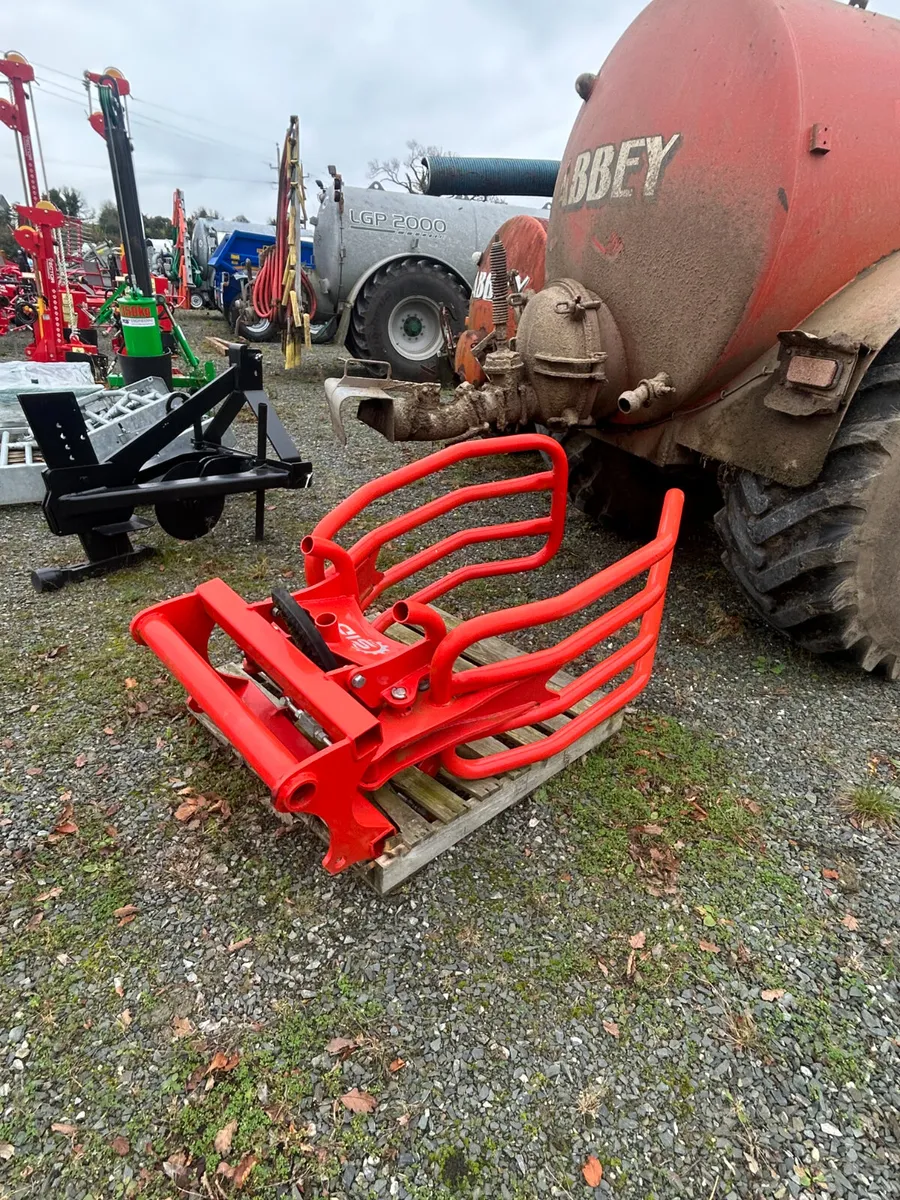 New Sid Bale Grab Soft Hands (Manitou)