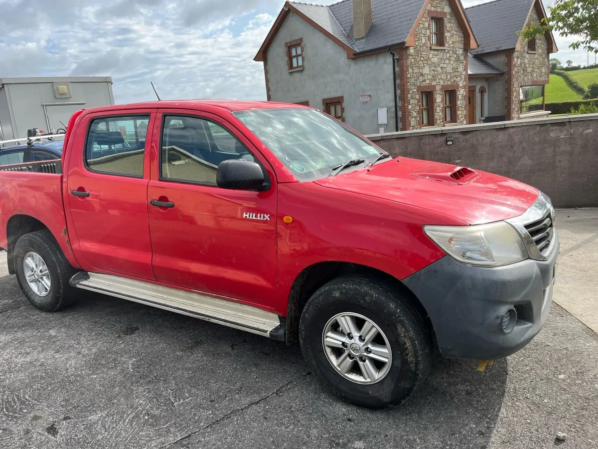 12 hilux - Image 2