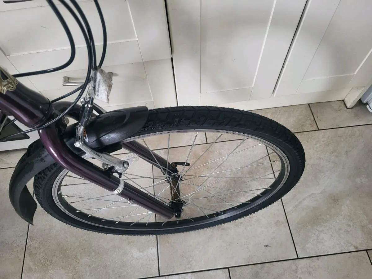 Ladies bike - Image 3