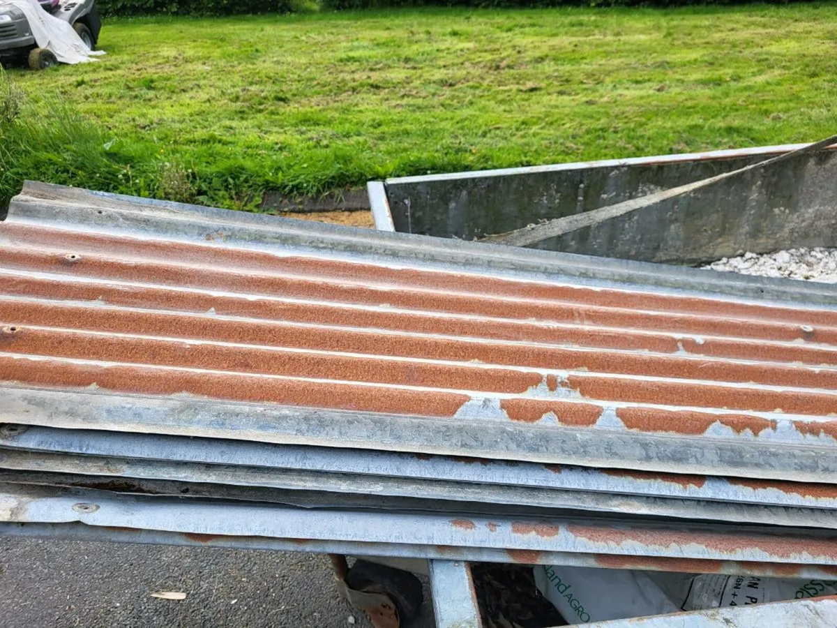 Galvanised corrugated sheeting