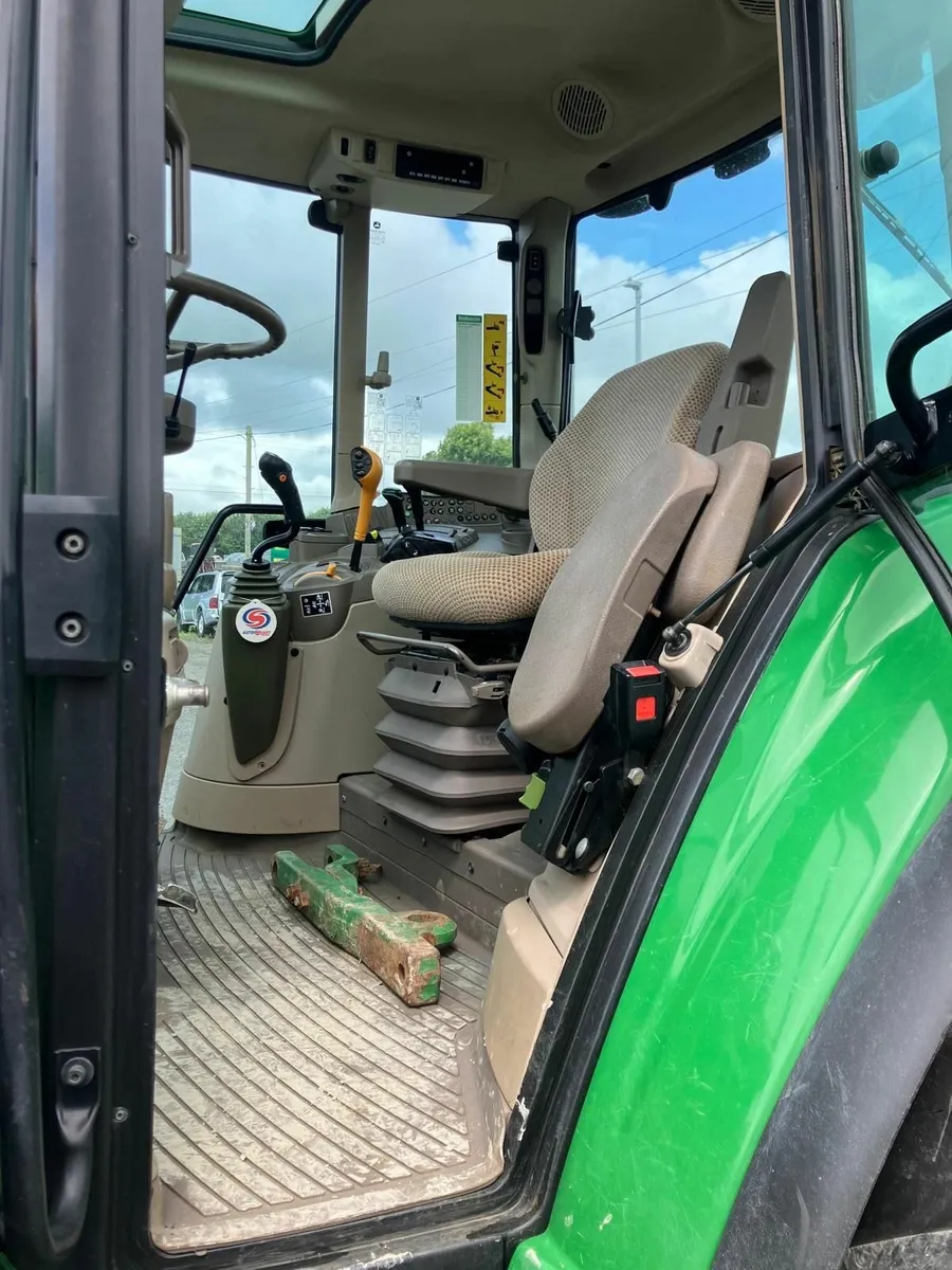 John Deere 6120M  2022 & 2017, JD 6110M 2016 - Image 3