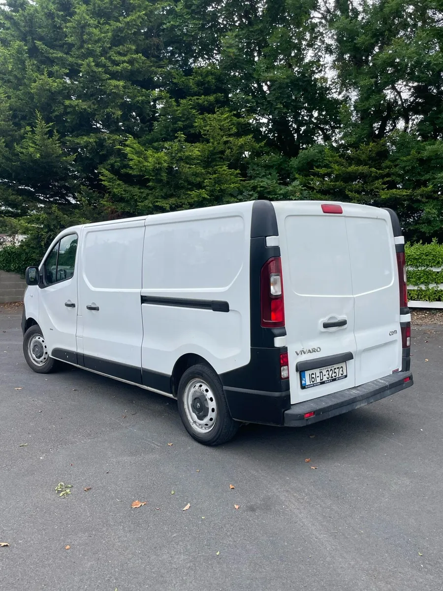 2016 vuaxhall vivaro LWB tax 8/25 doe 5/26 - Image 3