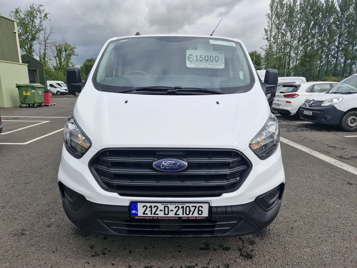 Ford Transit Custom 2021 - Image 2