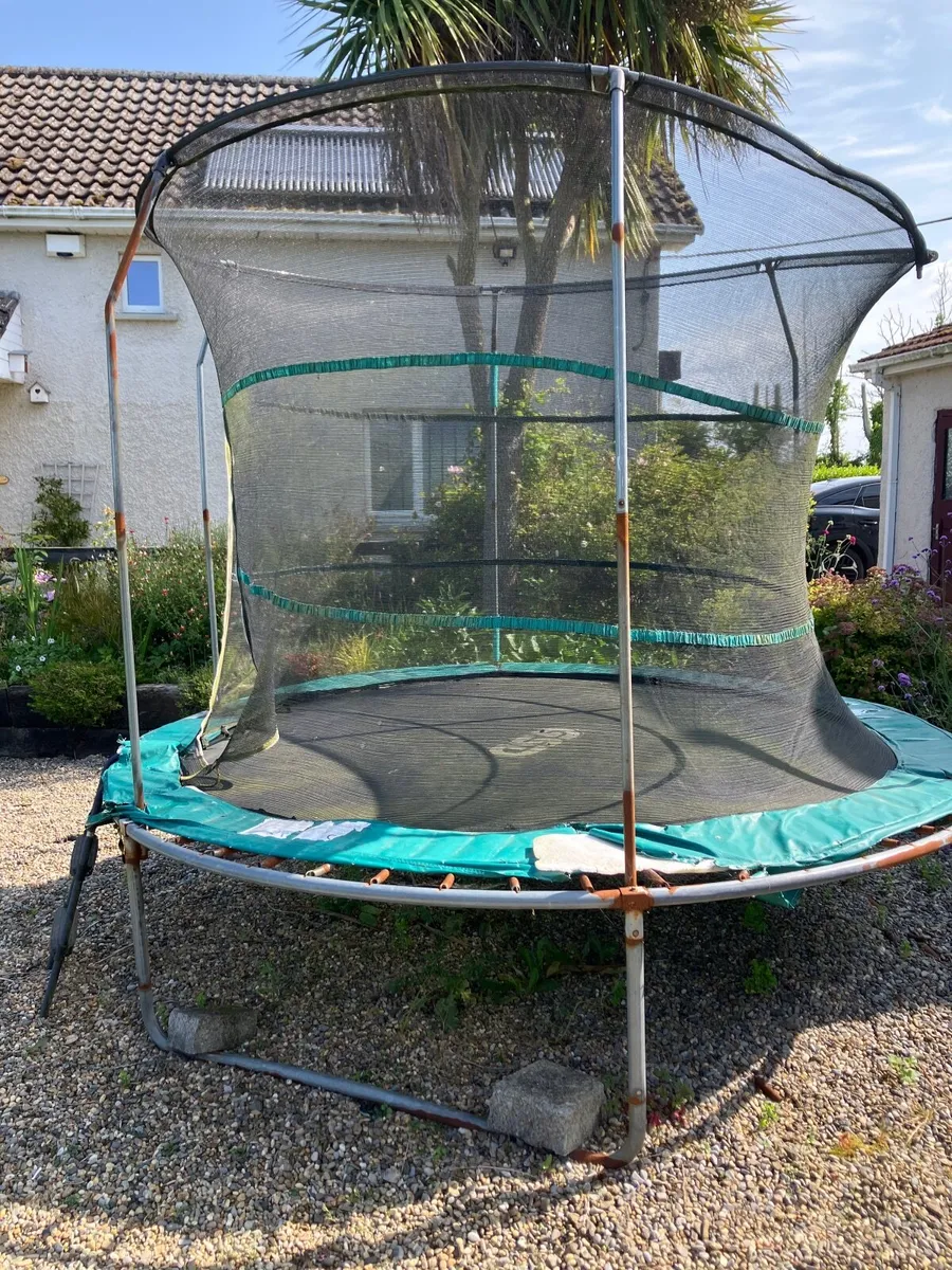 Trampoline