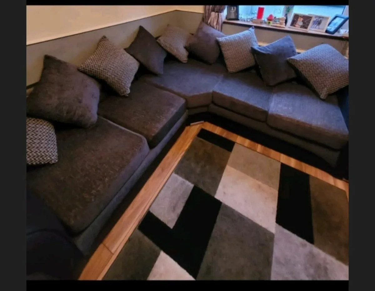 Corner Sofa - Image 4