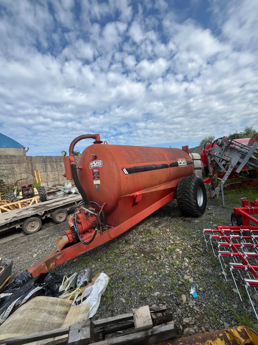 Second hand Hi spec tank - Image 2