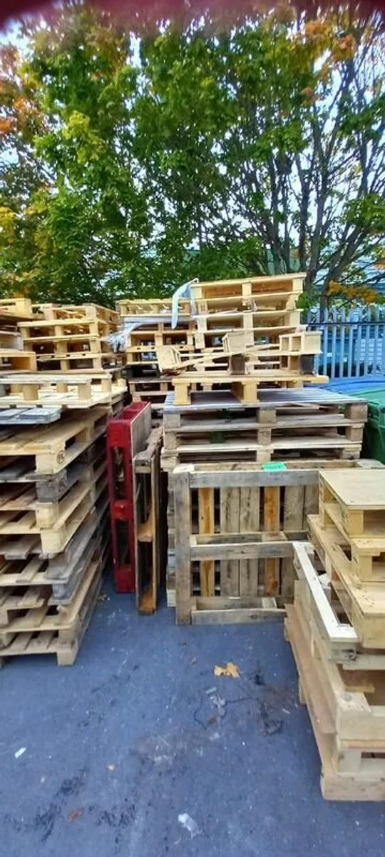 Free Pallets - Image 1