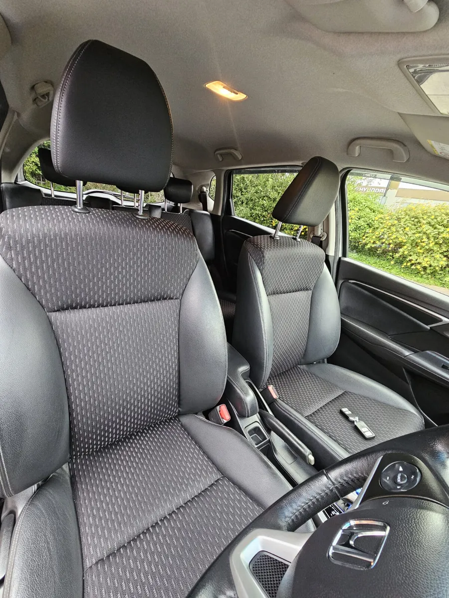 Honda Fit 2014 Automatic Hybrid - Image 4