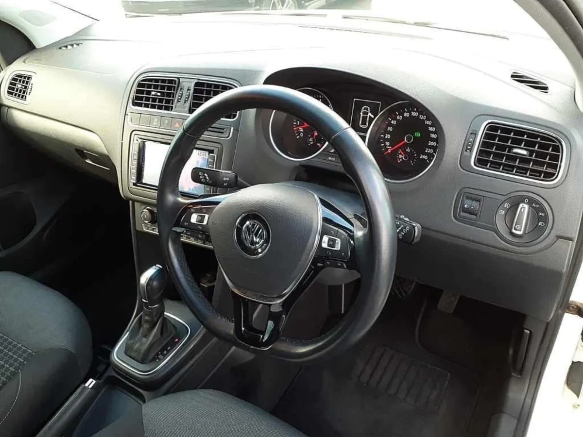 Volkswagen Polo 2017 newly arrived with warranty - Image 4