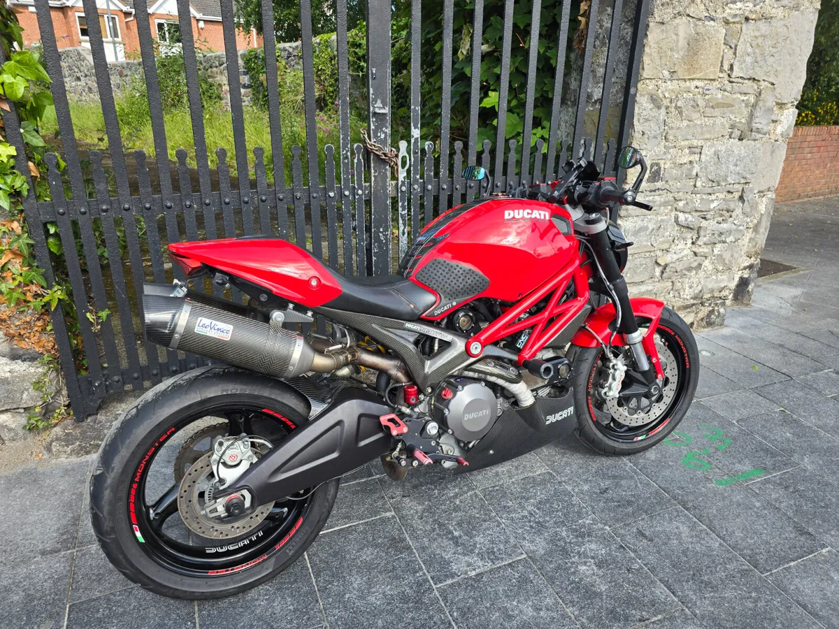 2014 DUCATI MONSTER 696 MOTO4U - Image 2