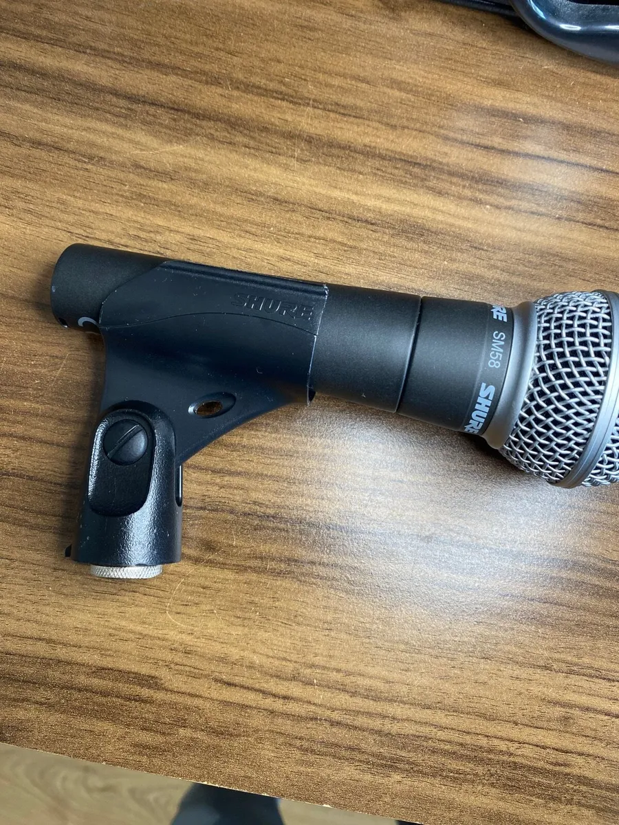 Shure Sm58 Dynamic Microphone - Image 3