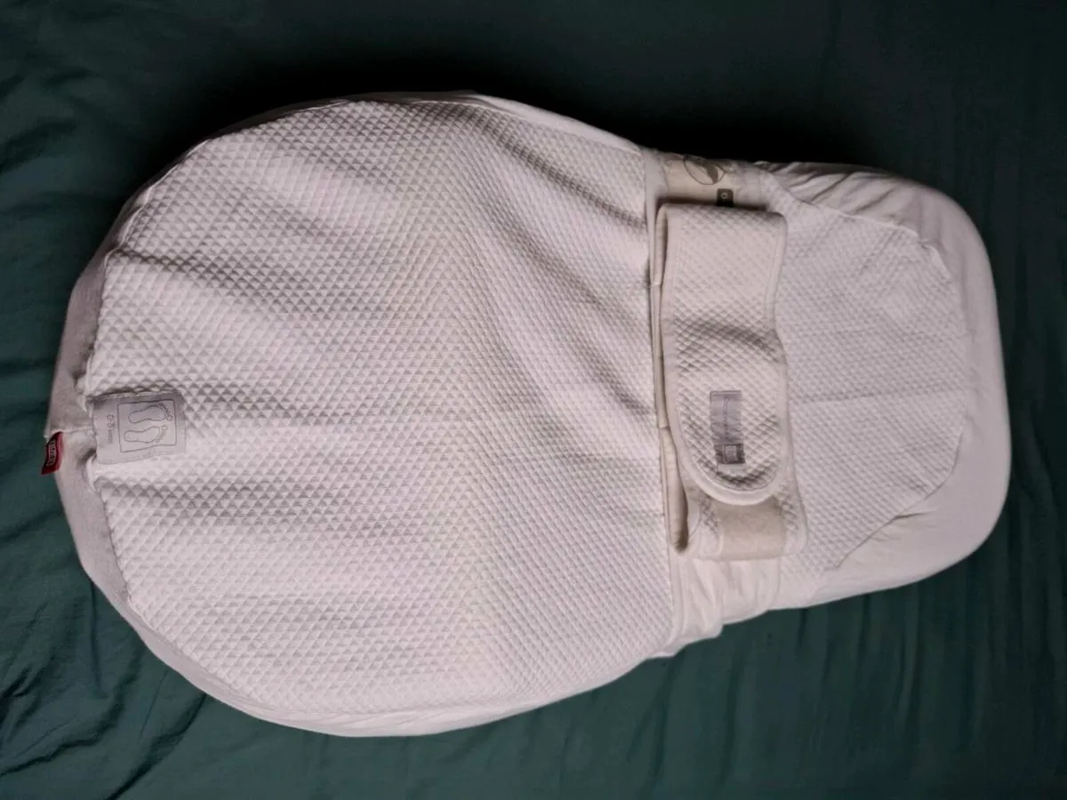 2 x Red Castle cocoonbaby - Image 2