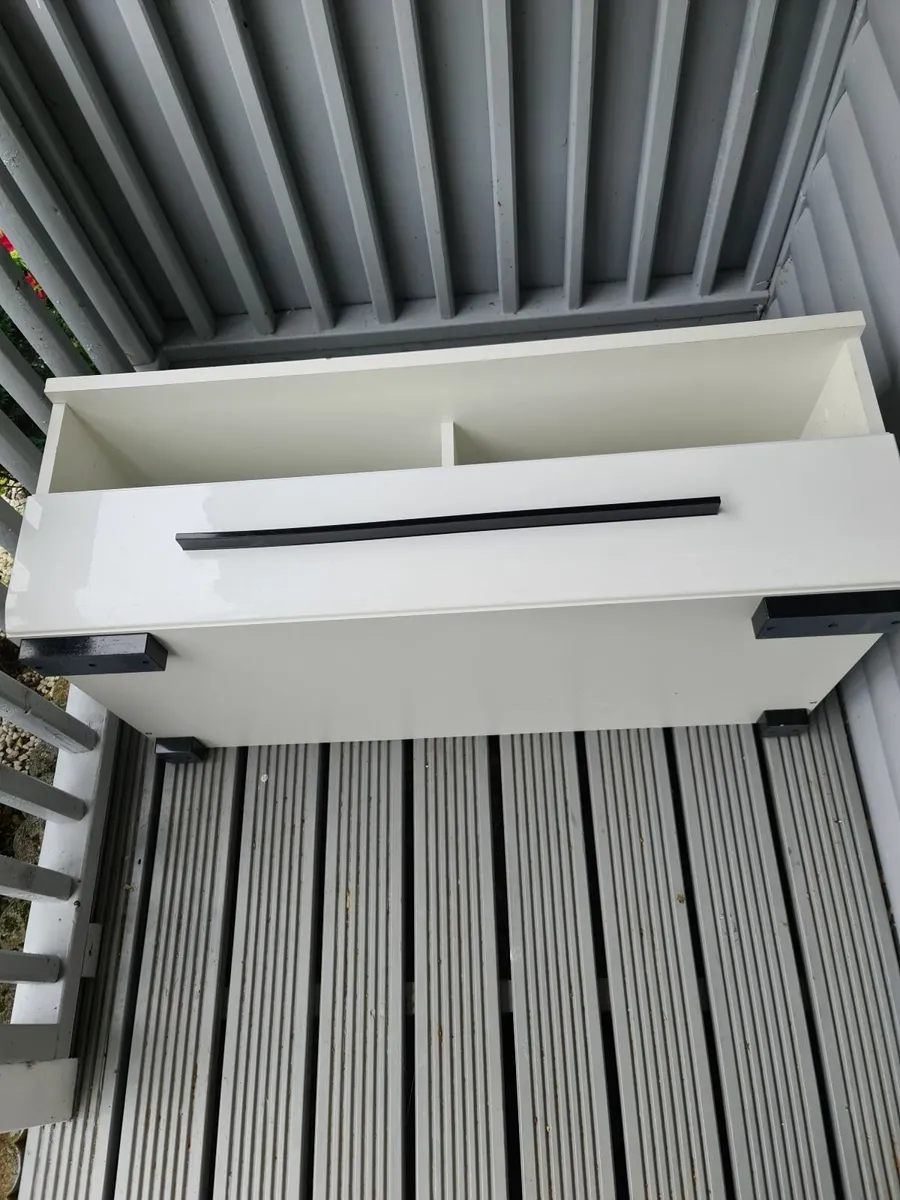 Tv unit - Image 2
