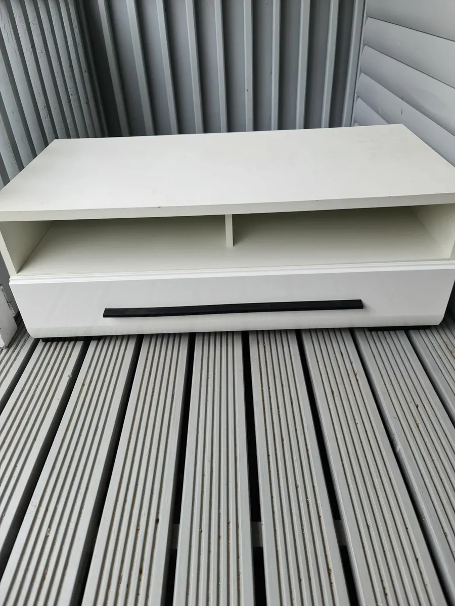 Tv unit - Image 1
