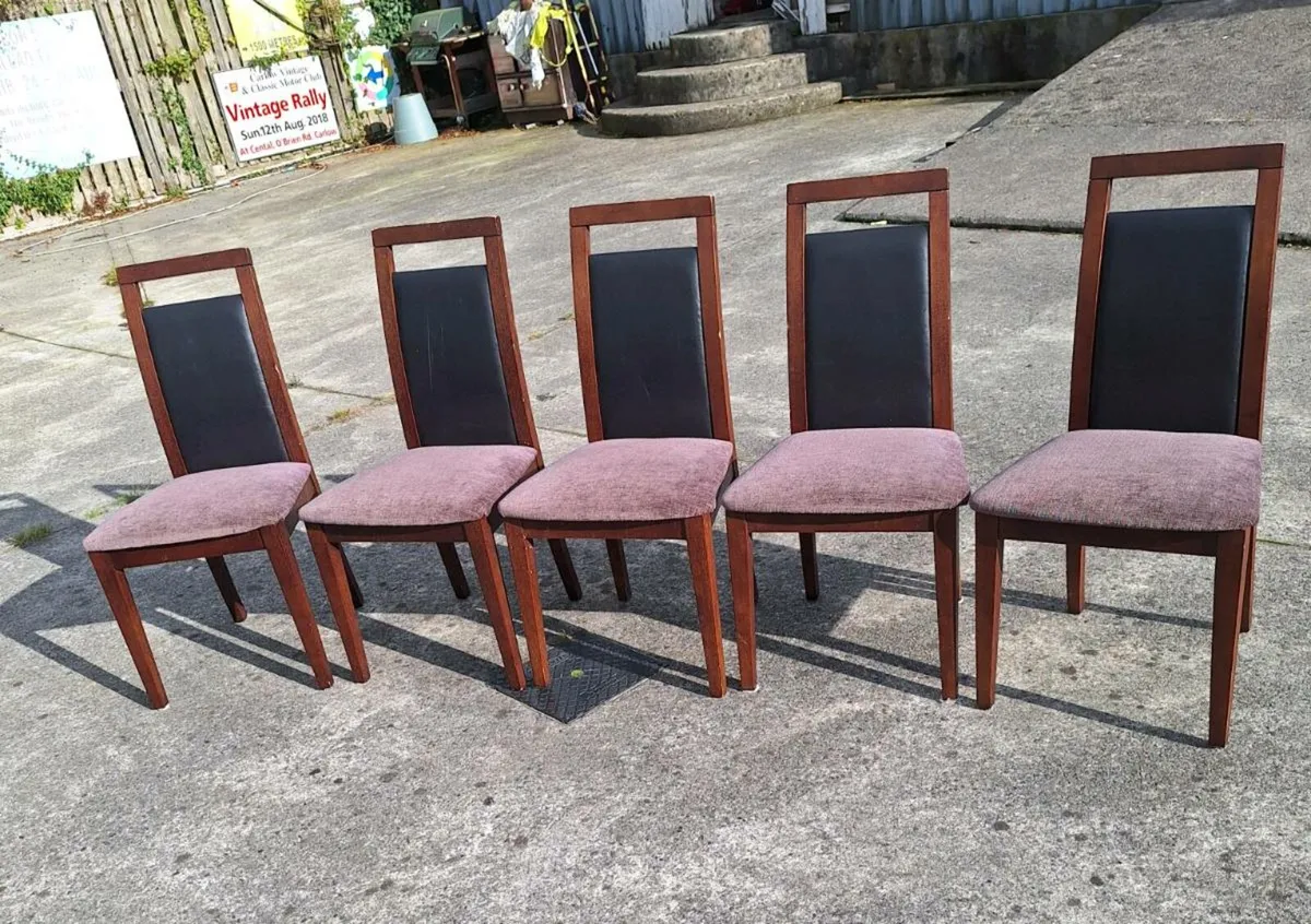 Five dining chairs in need of some tlc - Image 1
