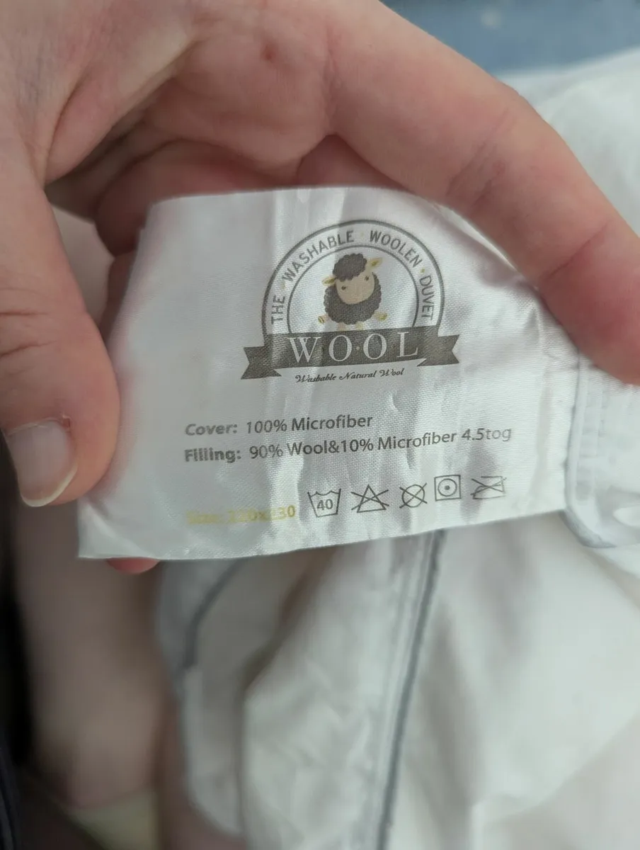 King size wool duvets 4.5 and 10.5 tog - Image 3