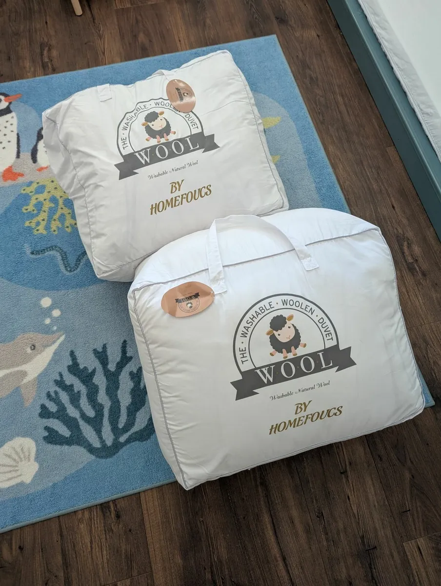 King size wool duvets 4.5 and 10.5 tog - Image 1