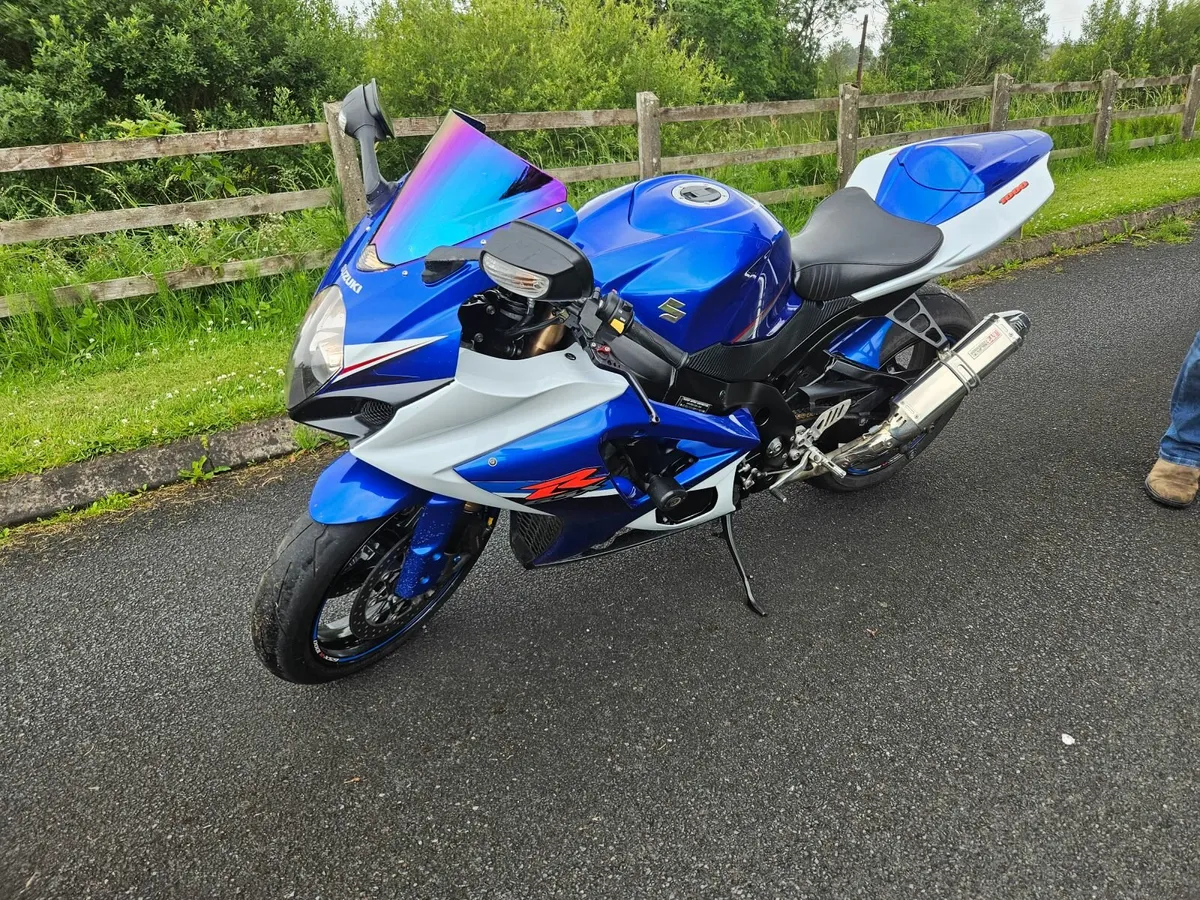 Suzuki gsxr 1000r K8 limited Edition - Image 3