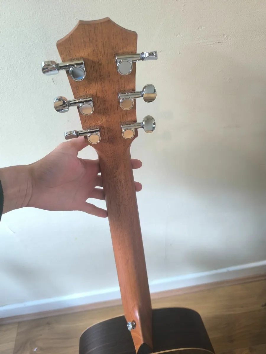 Taylor GS Mini with original case - Image 3