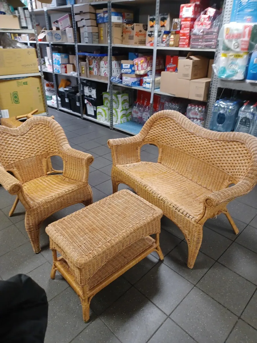 Wicker furniture - Image 2
