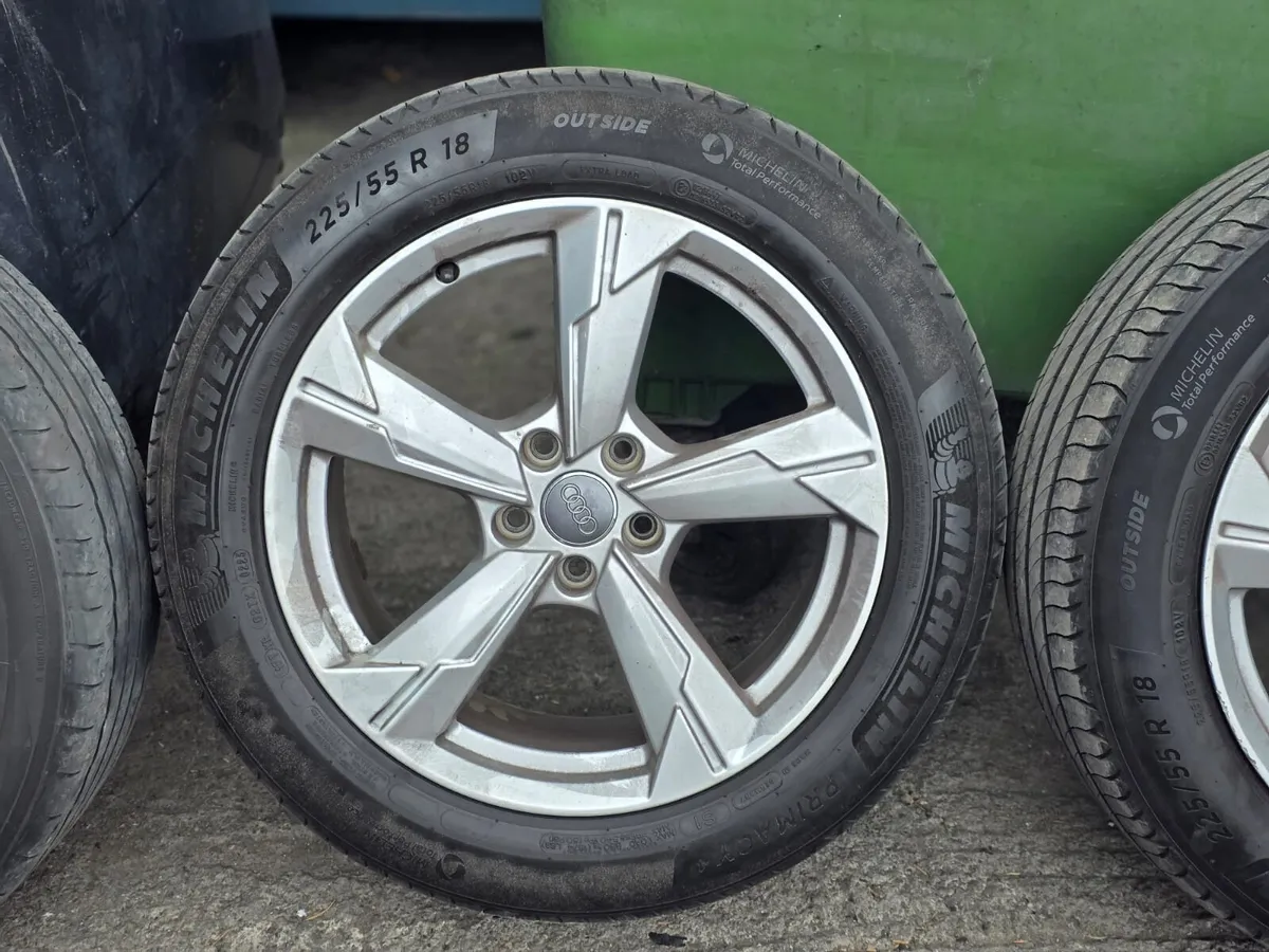 4 Genuine Audi A6 18" Alloys 5X112 - Image 2