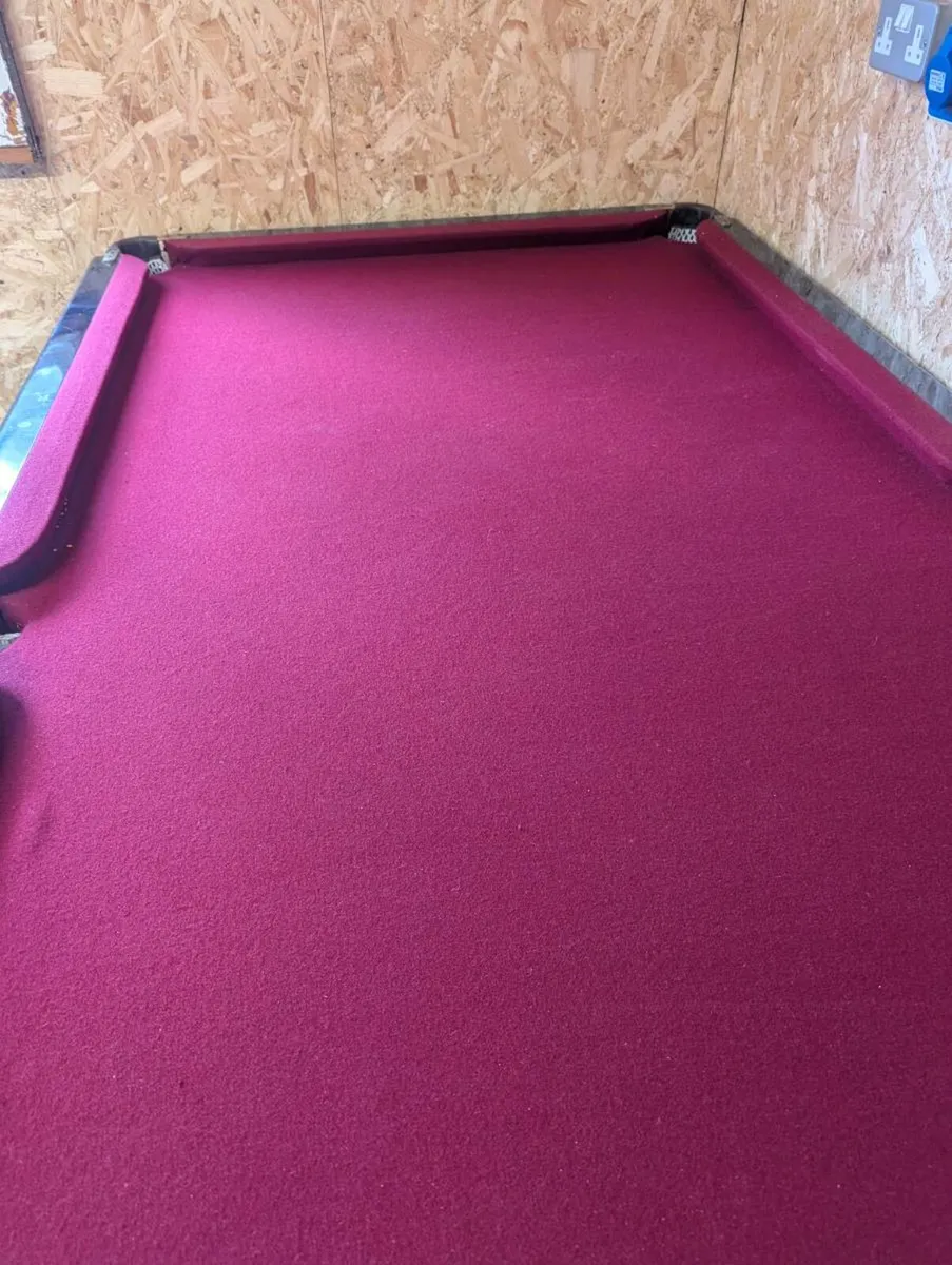 Pool table - Image 4