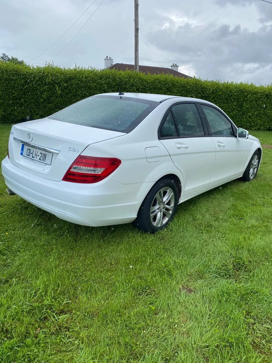 Mercedes c220 - Image 4