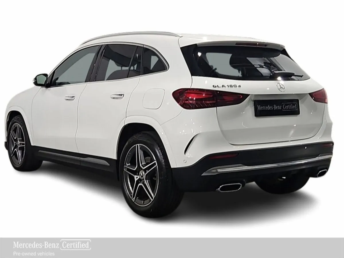 Mercedes-Benz GLA 180D AMG Line - Facelift Model - Image 4