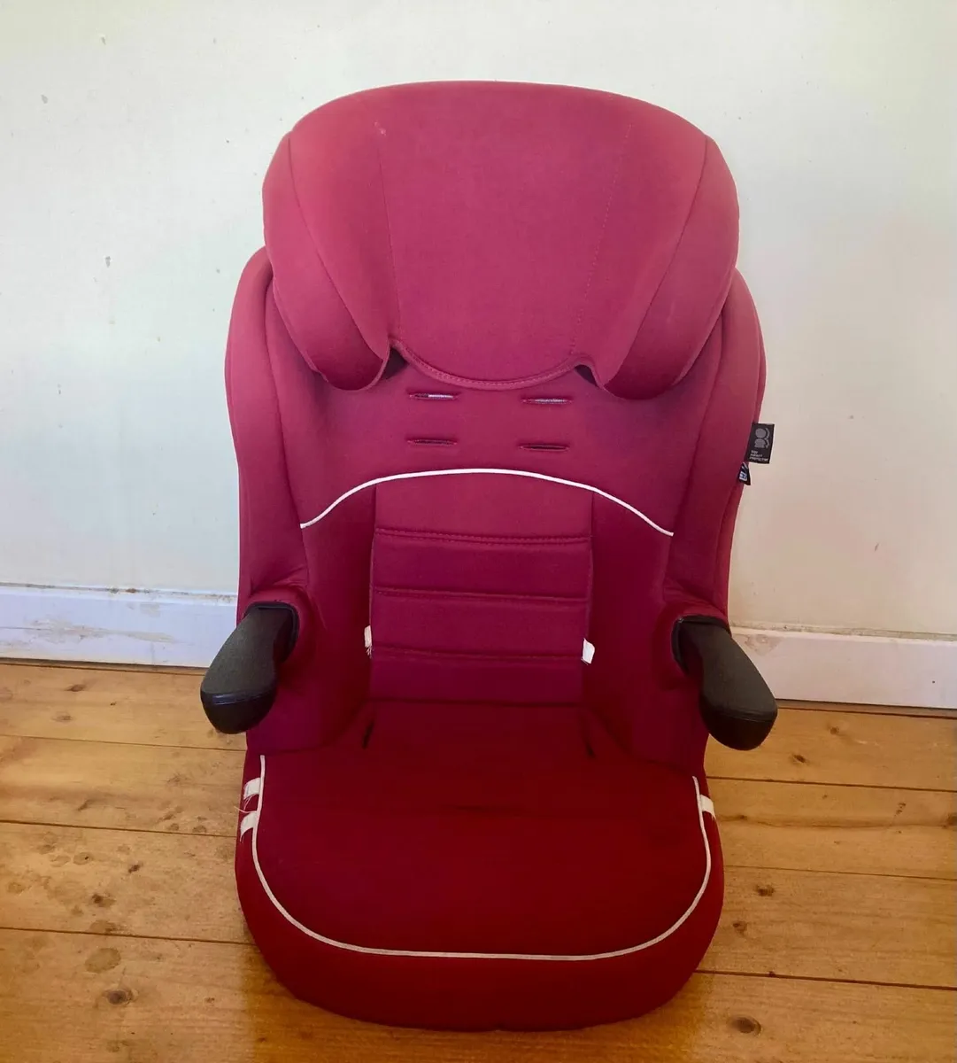 Graco Junior Maxi High Back Booster Car Seat - Image 1