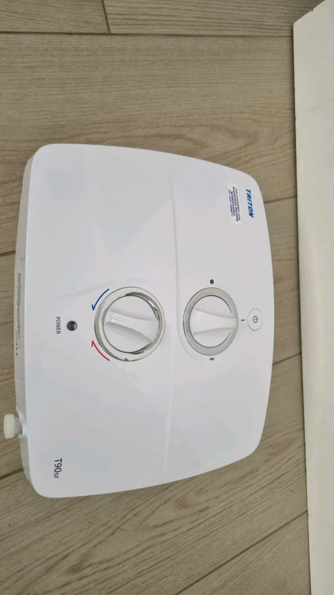 Triton T90sr Electric Shower - Image 2