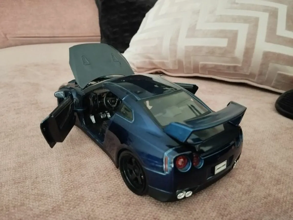 Nissan GTR Fast 6 - Scale 1:24 - Image 3