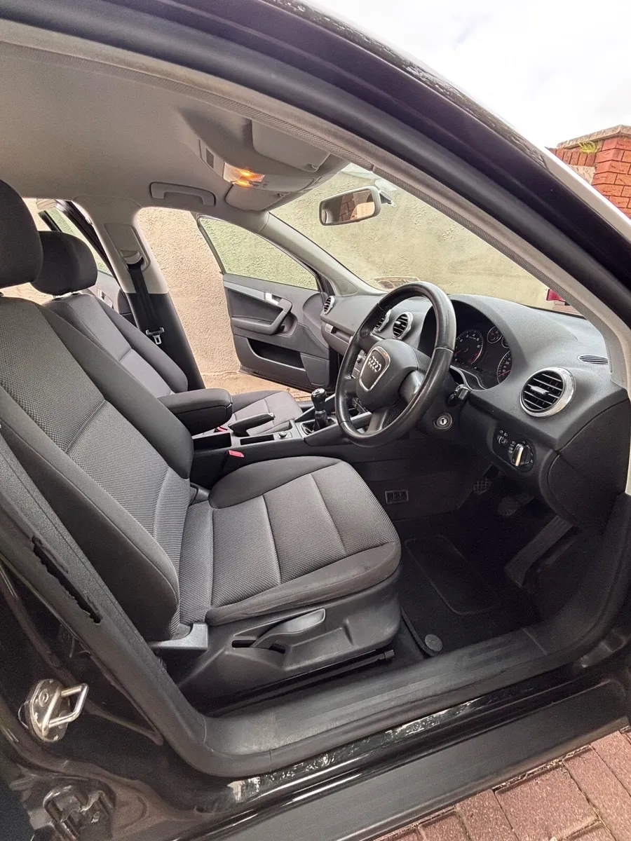 Audi A3 2009 - Image 2