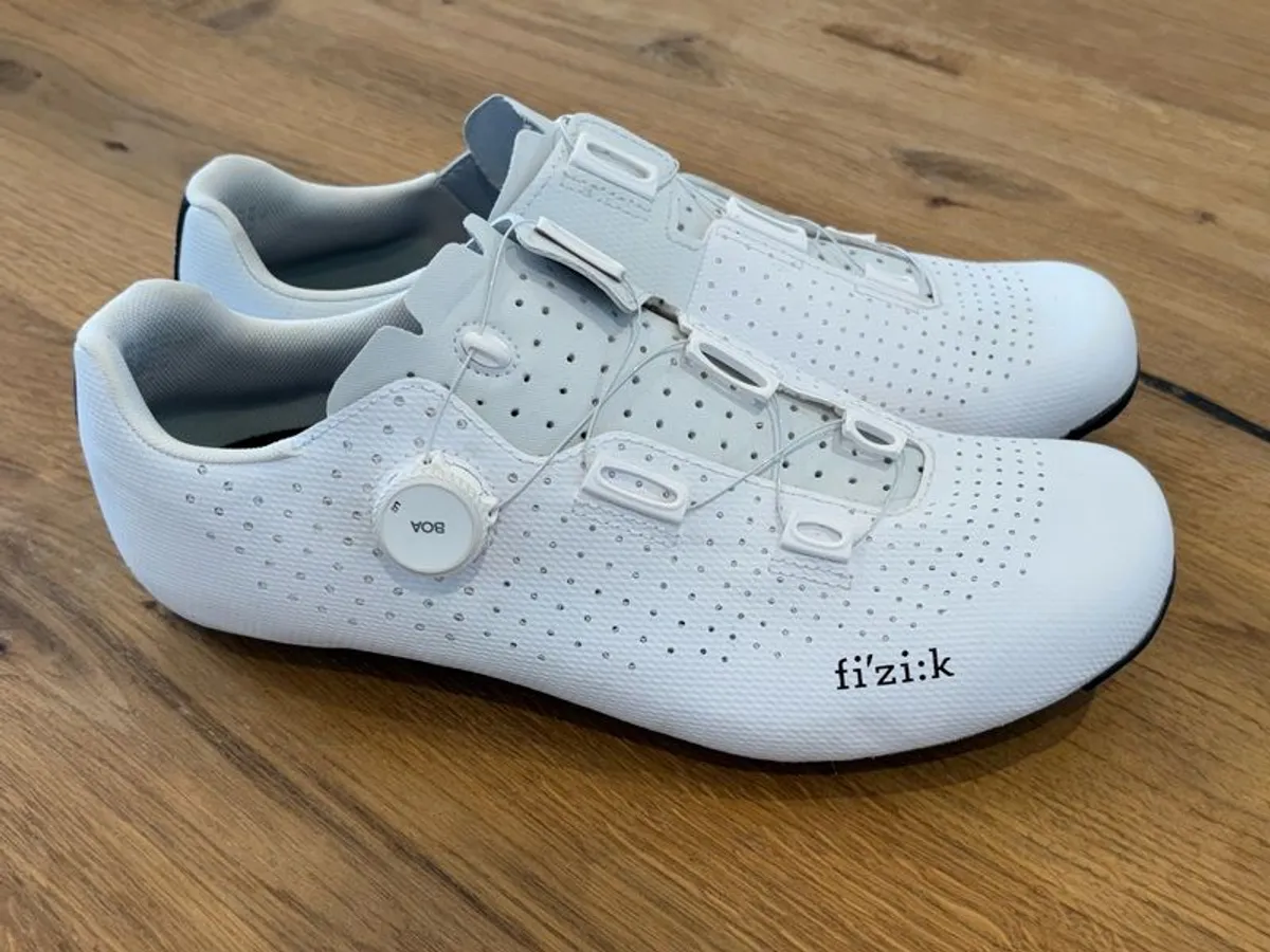 Fizik Tempo Decos Carbon Wide - Image 1