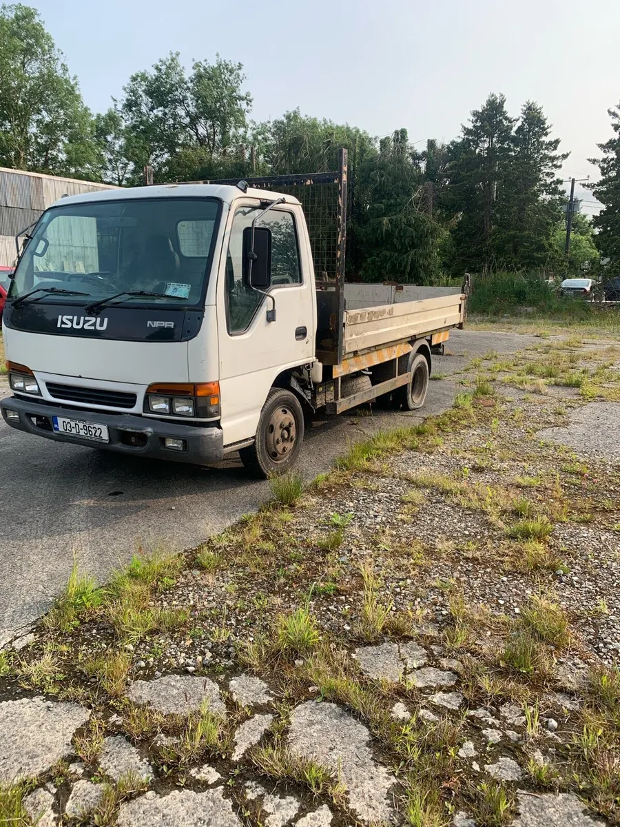 Isuzu 3.5 tonne tipper - Image 1