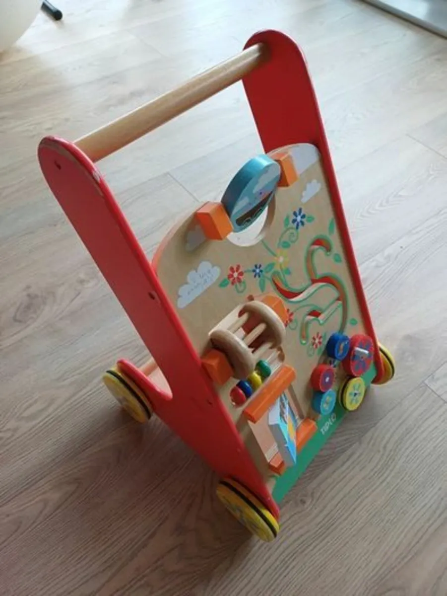 Baby Steps activity walker - Image 1