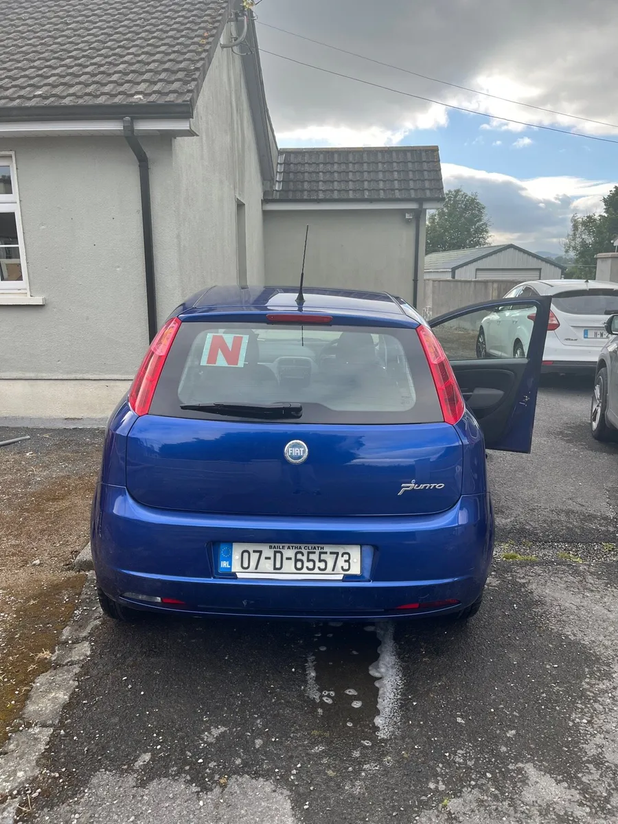 Fiat punto LOW MILEAGE - Image 4