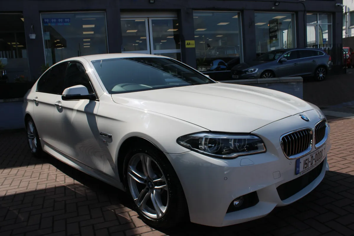 BMW 5-SERIES 523D M-SPORT 4DR SALOON AUTOMATIC - Image 2
