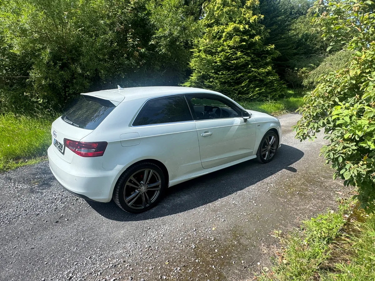 13 Audi A3 1.6TDI SPORT-LINE - Image 2
