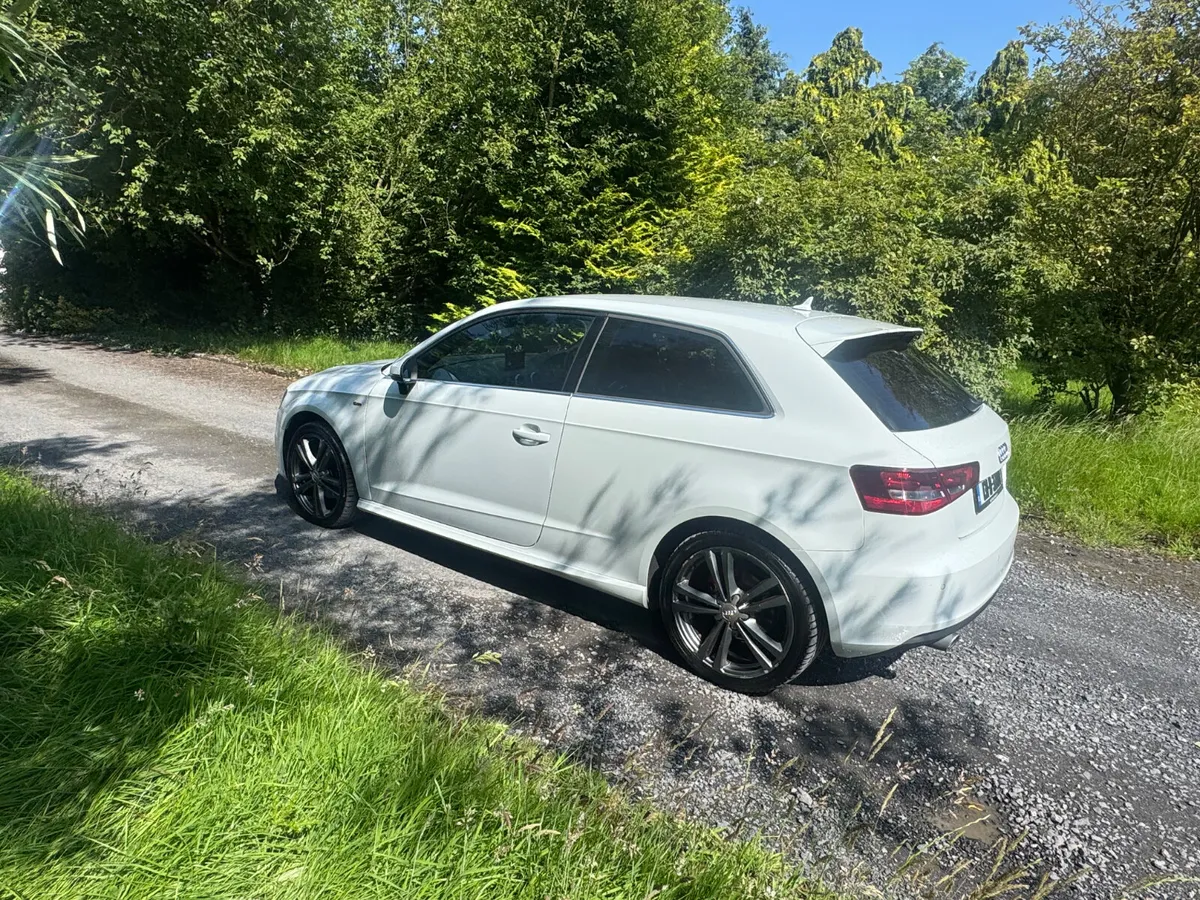 13 Audi A3 1.6TDI SPORT-LINE - Image 3