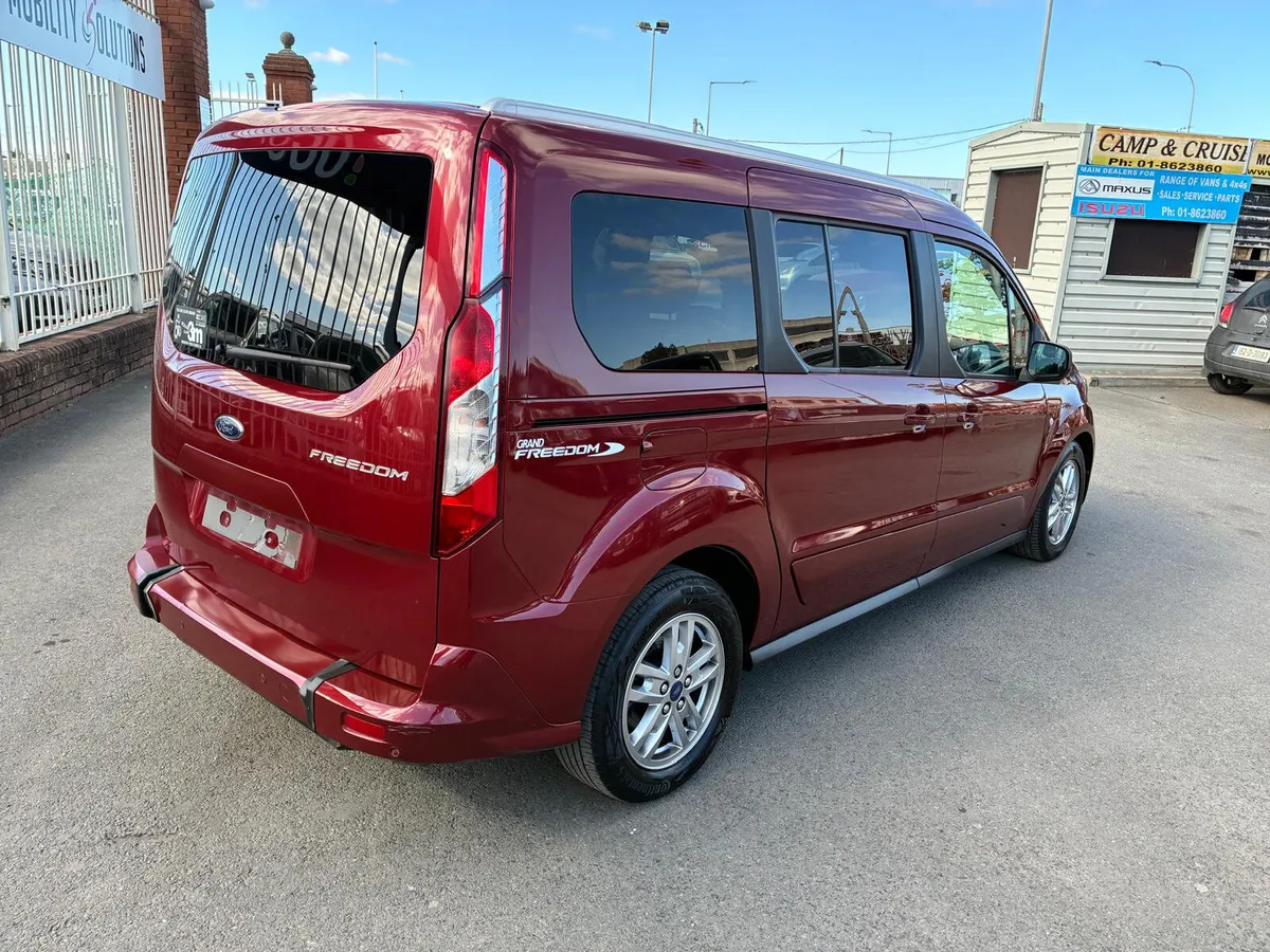 Ford Grand Tourneo Connect Zetec Auto - Taxi spec - Image 3