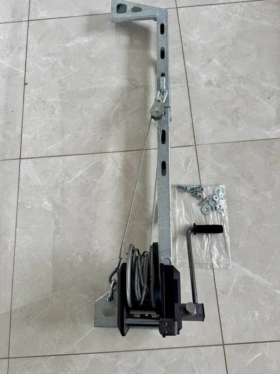 Bring James manual winch kit + wheel chocks - Image 3