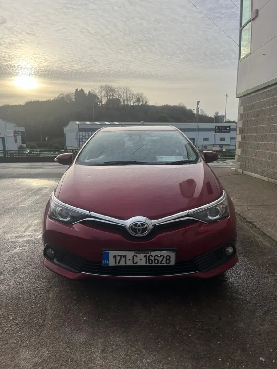 Toyota Auris - Image 1