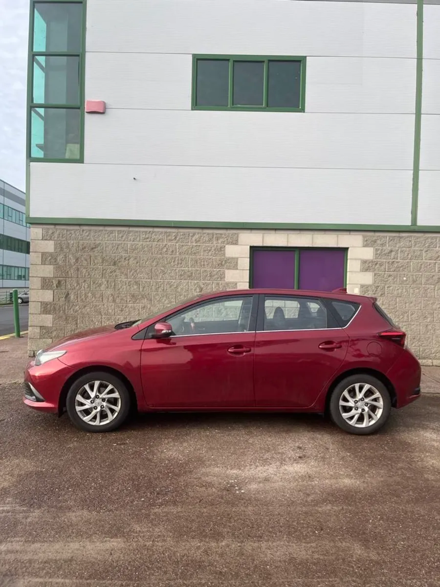 Toyota Auris - Image 4