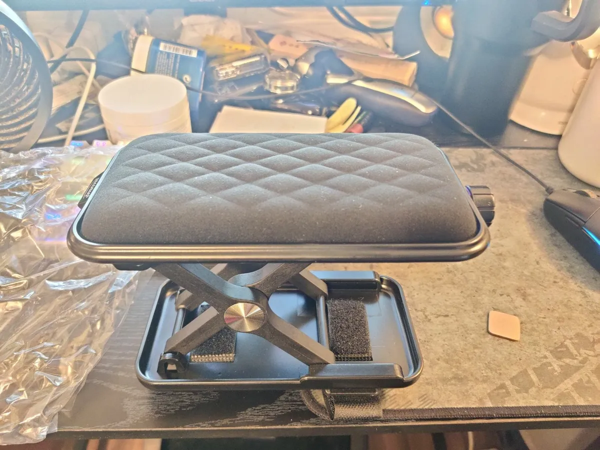 Brand new Ergonomic Armrest Cushion - Image 4