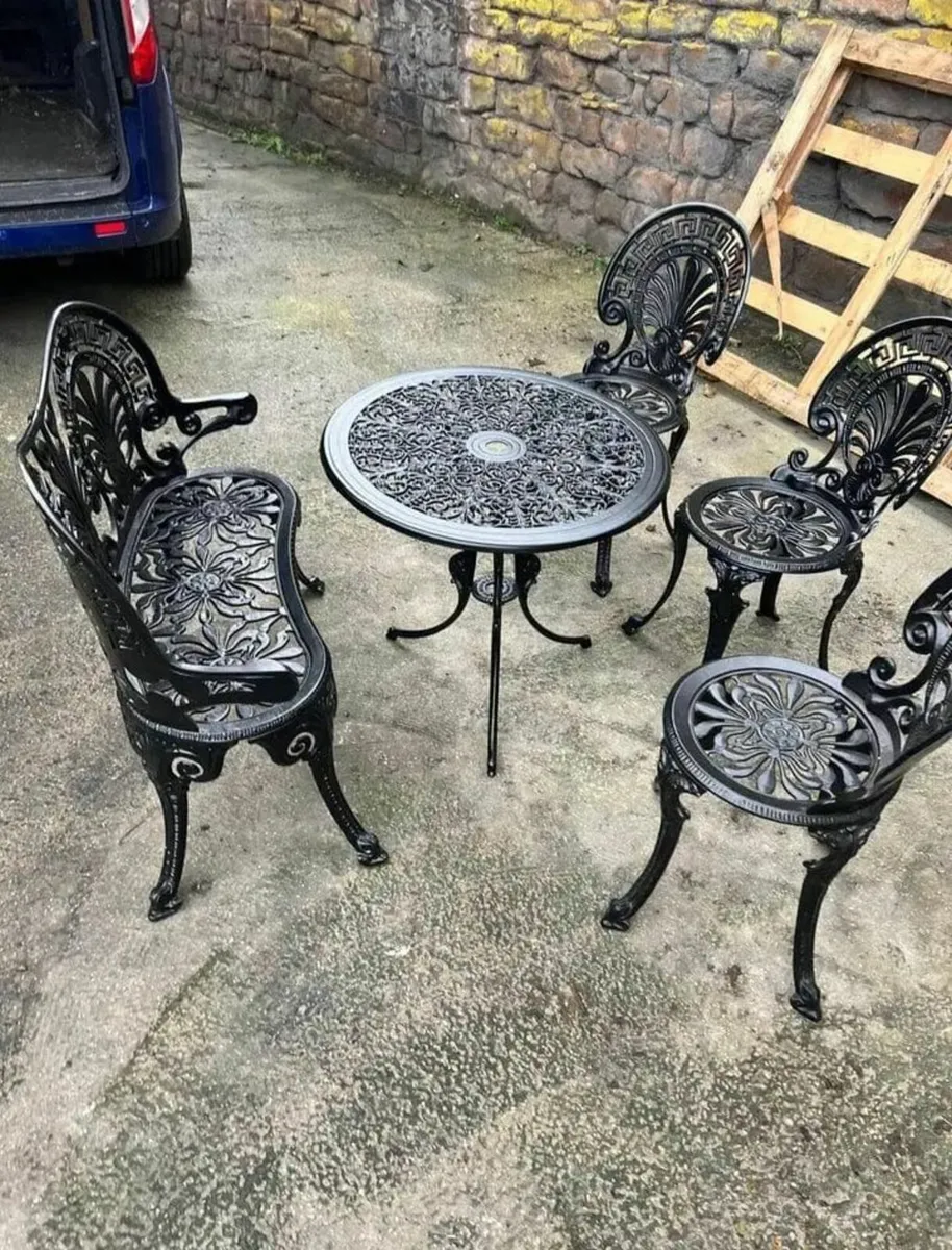 patio set - Image 3