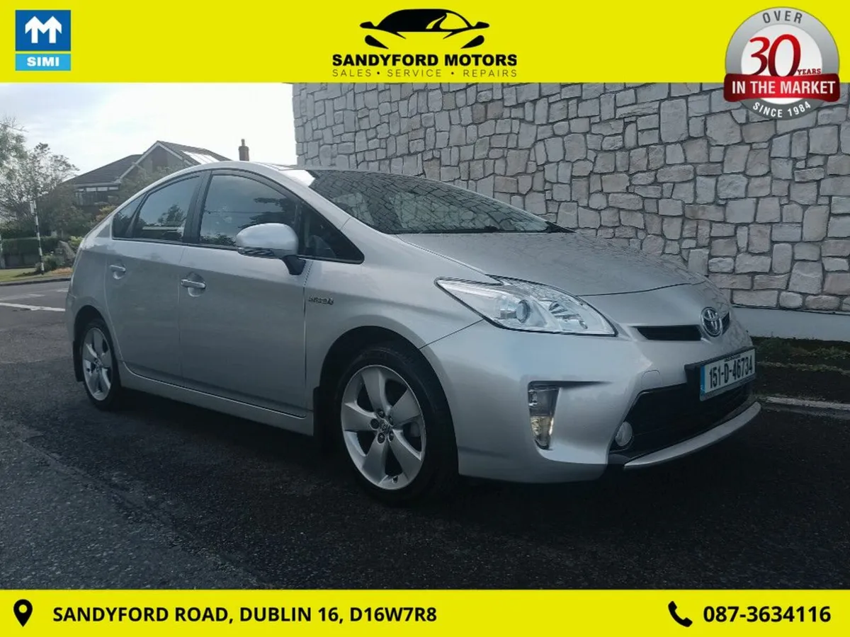 Toyota Prius T4 Hybrid CVT 5DR Auto - Image 1